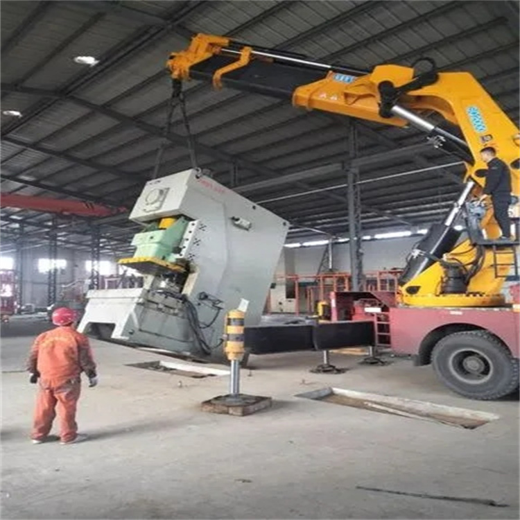 监利80吨折臂吊车出租附近电话